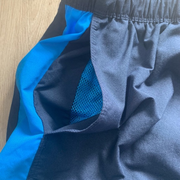 Nike- Mens M Navy Swim Trunks mesh liner New condition - Picture 6 of 6